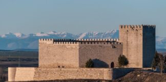 Castillo de Monzón de Campos