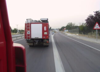 Imagen de una salida de Bomberos fuera del término municipal de Palencia.