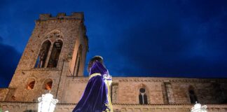 Semana Santa en Palencia - Martes Santo - AUTOR: Julio Robles