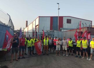 concentración trabajadores repsol Palencia 15 de julio de 2022