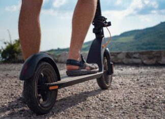 Imagen de archivo de un patinete eléctrico