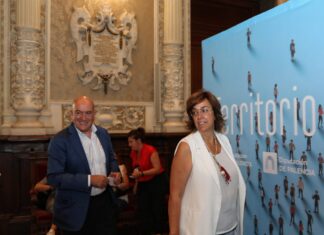 El consejero de la Presidencia mantiene una reunión de trabajo con la presidenta de la Diputación de Palencia