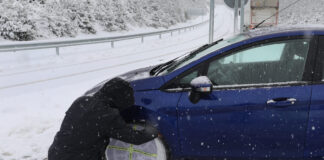 Cadenas-y-prohibidos-camiones-autobuses-por-la-nieve-en-la-A-67-entre-Aguilar-y-Cantabria