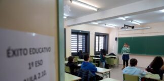 Éxito educativo. Aula de clases de refuerzo