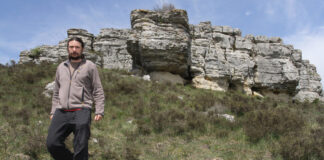 Proyecto Geoparque Las Loras como candidato a Geoparque Global de la Unesco El responsable de la Asociación de la Reserva Geológica de Las Loras (Argeol), José Ángel Sánchez , en el cañon de la Horadara en Palencia