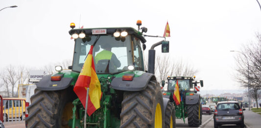 tractorada palencia protestas huelga agricultores manifestación ganaderos febrero 2024