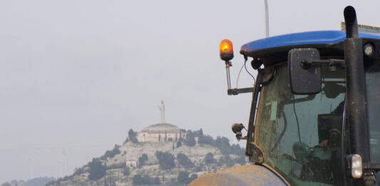 tractorada palencia protestas huelga agricultores manifestación ganaderos febrero 2024