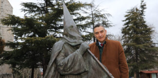 El presidente de la Hermandad de Cofradías de Palencia, Ricardo Fernández