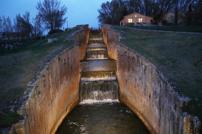 Inauguración de la nueva iluminación de la esclusa del Canal de Castilla en Frómista
