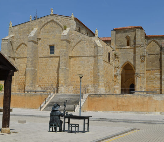 Santa María la Blanca, en Villalcázar de Sirga.