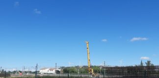 Obras de construcción del salto de carnero en el norte de la ciudad. / Óscar Herrero