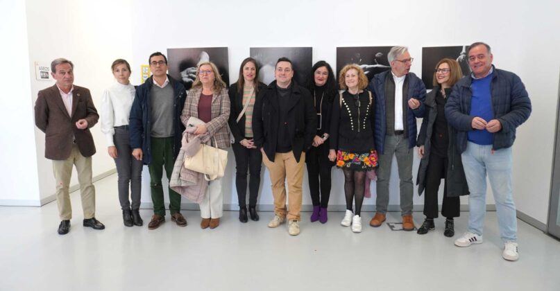 Exposición 'Emociones cercanas. Más allá de las apariencias', organizada por Cocemfe CyL con fotos de Ismael Suárez en el Centro Cultural Lecrác - A. Acitores