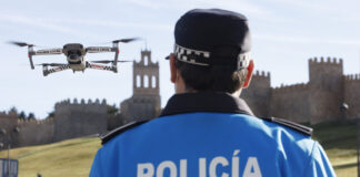 Un agente de la Policía Local de Ávila. / Ricardo Muñoz (ICAL)