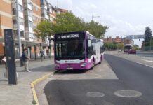 Un autobús urbano de la línea 1 que une el Campus con el Barrio de San Antonio. Óscar Herrero