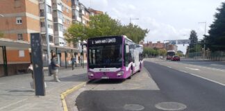 Un autobús urbano de la línea 1 que une el Campus con el Barrio de San Antonio. Óscar Herrero