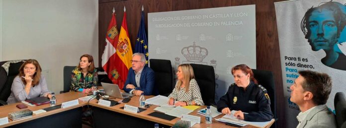 la Fiscalía de Extranjería de Palencia convocó ayer una reunión en la Subdelegación del Gobierno a la que se unieron técnicos de distintas Administraciones Públicas y Entidades ICAL