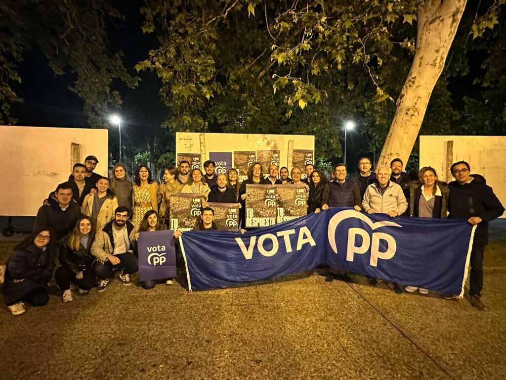 9J pegada carteles PP