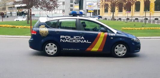 Vehículo del Cuerpo Nacional de Policía en Palencia. / O. H.