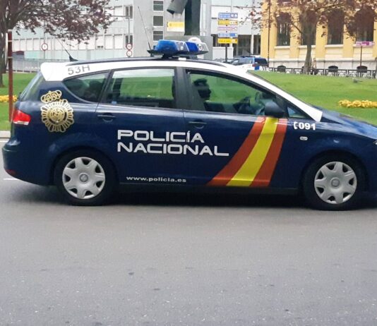 Vehículo del Cuerpo Nacional de Policía en Palencia. / O. H.