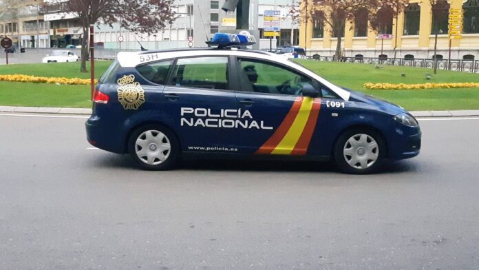 Vehículo del Cuerpo Nacional de Policía en Palencia. / O. H.