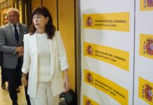 Miriam Chacón / ICAL . La ministra de Igualdad Ana Redondo atiende a los medios