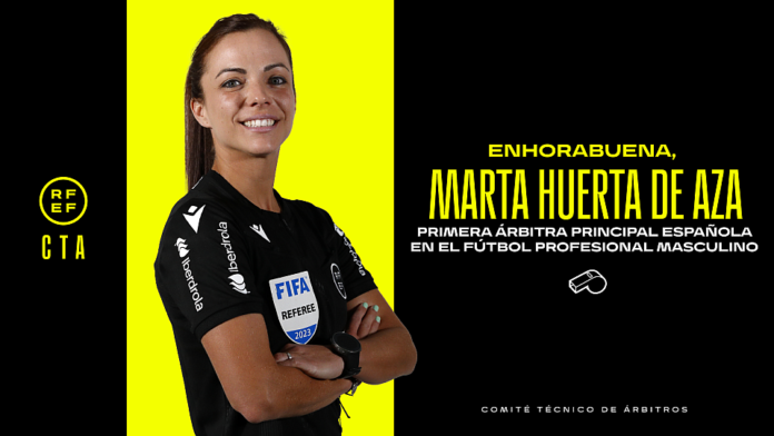 Marta Huerta de Aza, primera árbitra principal española en el fútbol profesional masculino