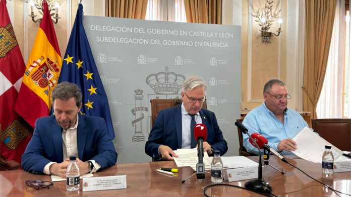 El Subdelegado del Gobierno, Ángel D. Miguel, informa sobre aspectos relacionados con la logística de la celebración de las Elecciones al Parlamento Europeo 2024