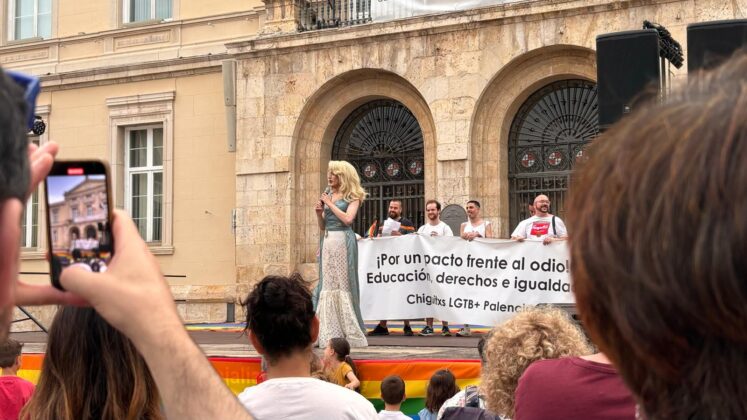 Día del Orgullo LGTBI en Palencia 2024