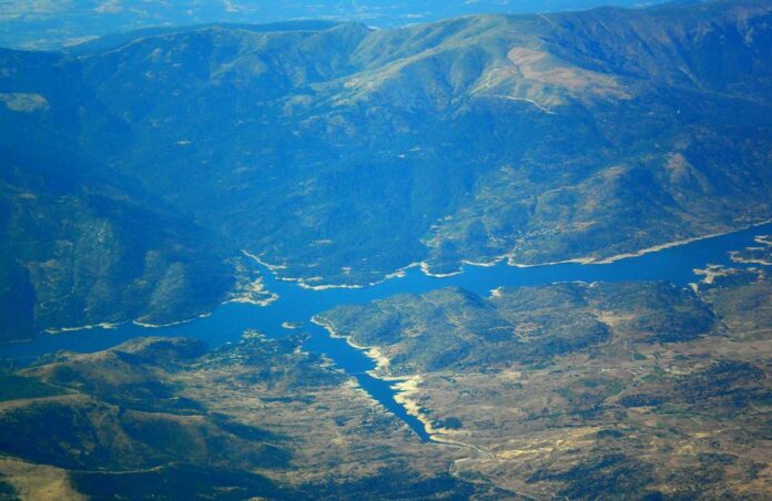 Embalse-de-Burguillo,-Ávila