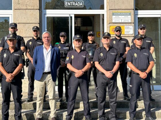 Presentación de los policías en prácticas