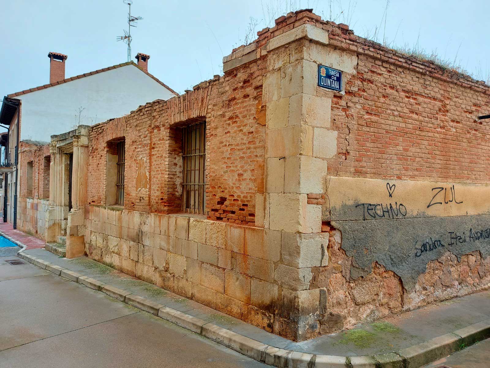 Proyecto de rehabilitación del Edificio Las Cansecas en Herrera de Pisuerga, diseñado por el arquitecto Luis Michelena