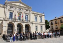 Minuto de silencio en el Ayuntamiento de Palencia