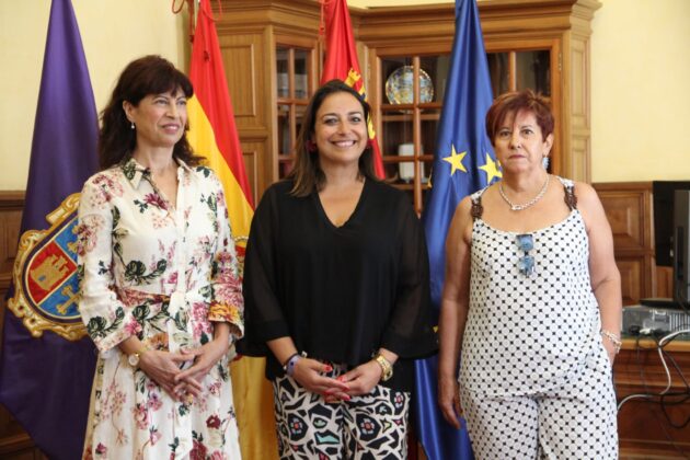 Ana Redondo en el Ayuntamiento de Palencia