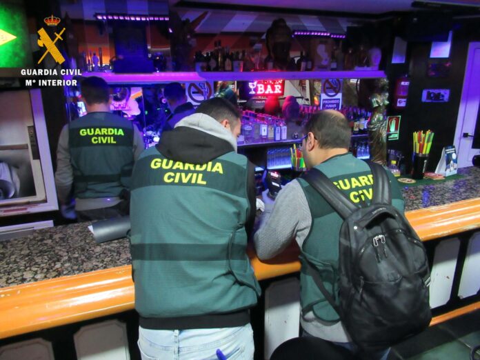 ICAL - La Guardia Civil desarticula un grupo dedicado a la trata de seres humanos con fines de explotación sexual en el marco de la operación 'Irala'