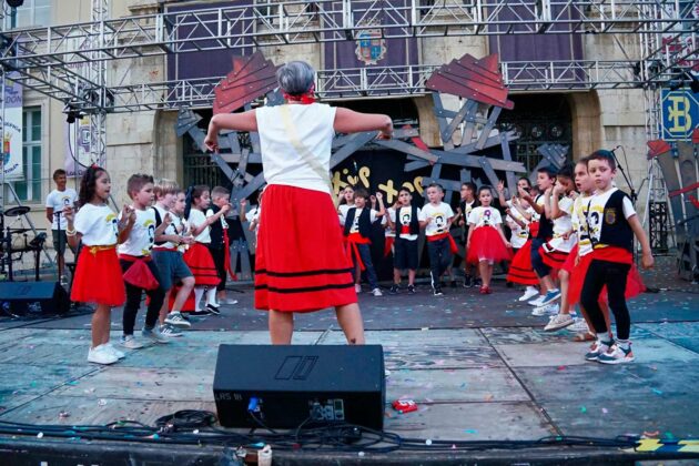 SAN ANTOLIN PALENCIA pregon infantil escuela smile