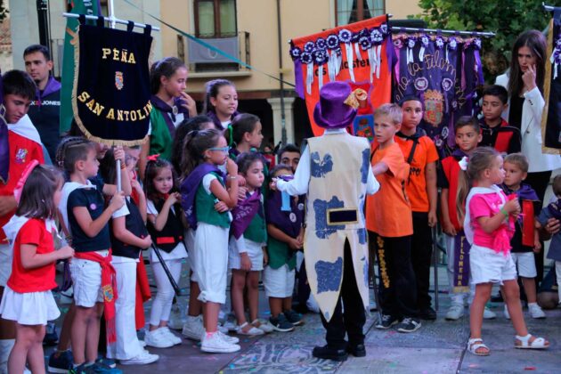 SAN ANTOLIN PALENCIA pregon infantil escuela smile