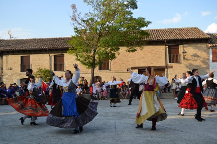 astudillo grupo danzas