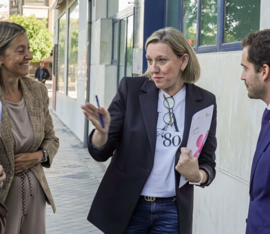 Imagen de archivo: La vicepresidenta y consejera de Familia e Igualdad de Oportunidades, Isabel Blanco, visita el local que albergará el 'Centro de Crisis de Atención a Víctimas de Violencias Sexuales' de Valladolid. / ICAL