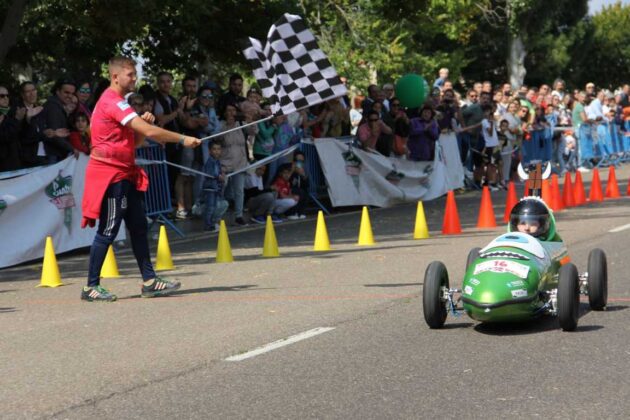 Carrera de Autos Locos en Palencia