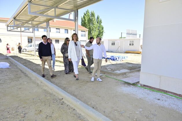 Diputación de Palencia y Ayuntamiento de Villamuriel de Cerrato, visitando las obras en el municipio palentino