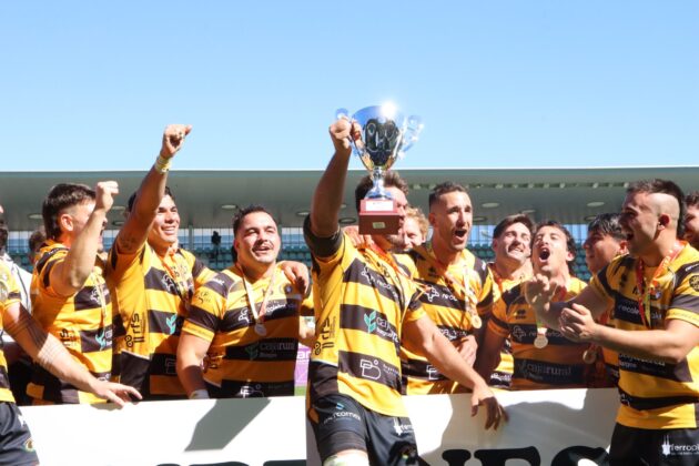 El Recoletas Burgos Caja Rural se coronó campeón de la Supercopa de España frente al VRAC Quesos Entrepinares