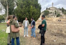 Imaden del Grupo Popular en su visita al barrio del Cristo