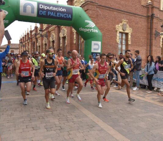 Atletas en los 10.000 de Mariano Haro de Becerril de Campos