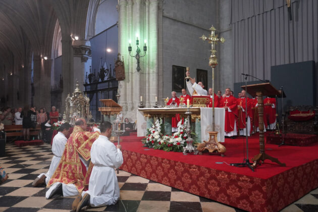 San Antolín 2024 - Eucaristía y bajada a la Cripta de la Catedral