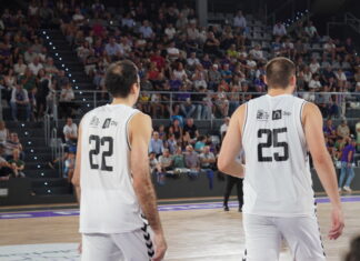 Amistoso Palencia Baloncesto-Oviedo. / Sergio Lozano