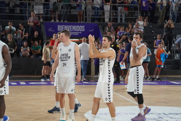 Amistoso Palencia Baloncesto-Oviedo. / Sergio Lozano