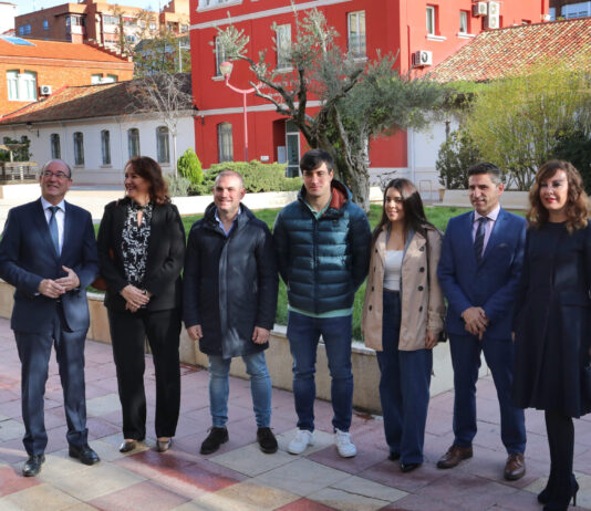 Presentación del IX Premio Trayectoria Empresarial de CEOE Palencia