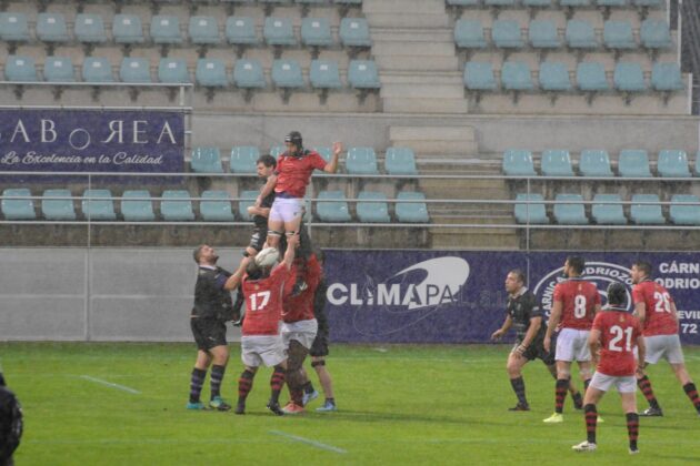 El Colina Clinic PRC arrancó la temporada con una remontada épica ante el Arroyo Lions (15-12)