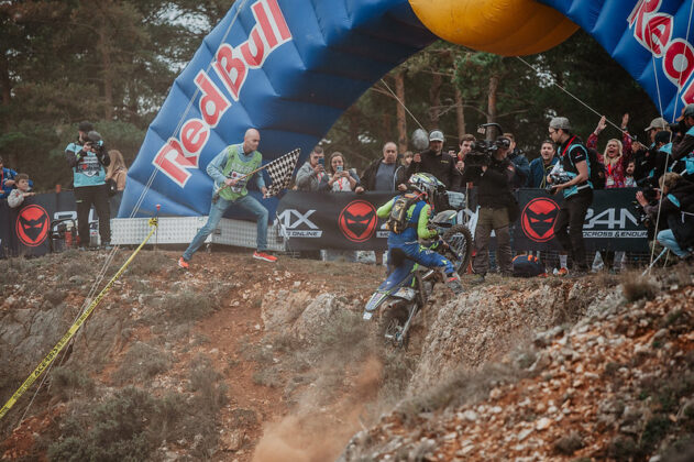 Mario Román, piloto de hard enduro