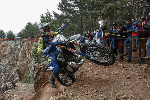 Mario Román, piloto de hard enduro